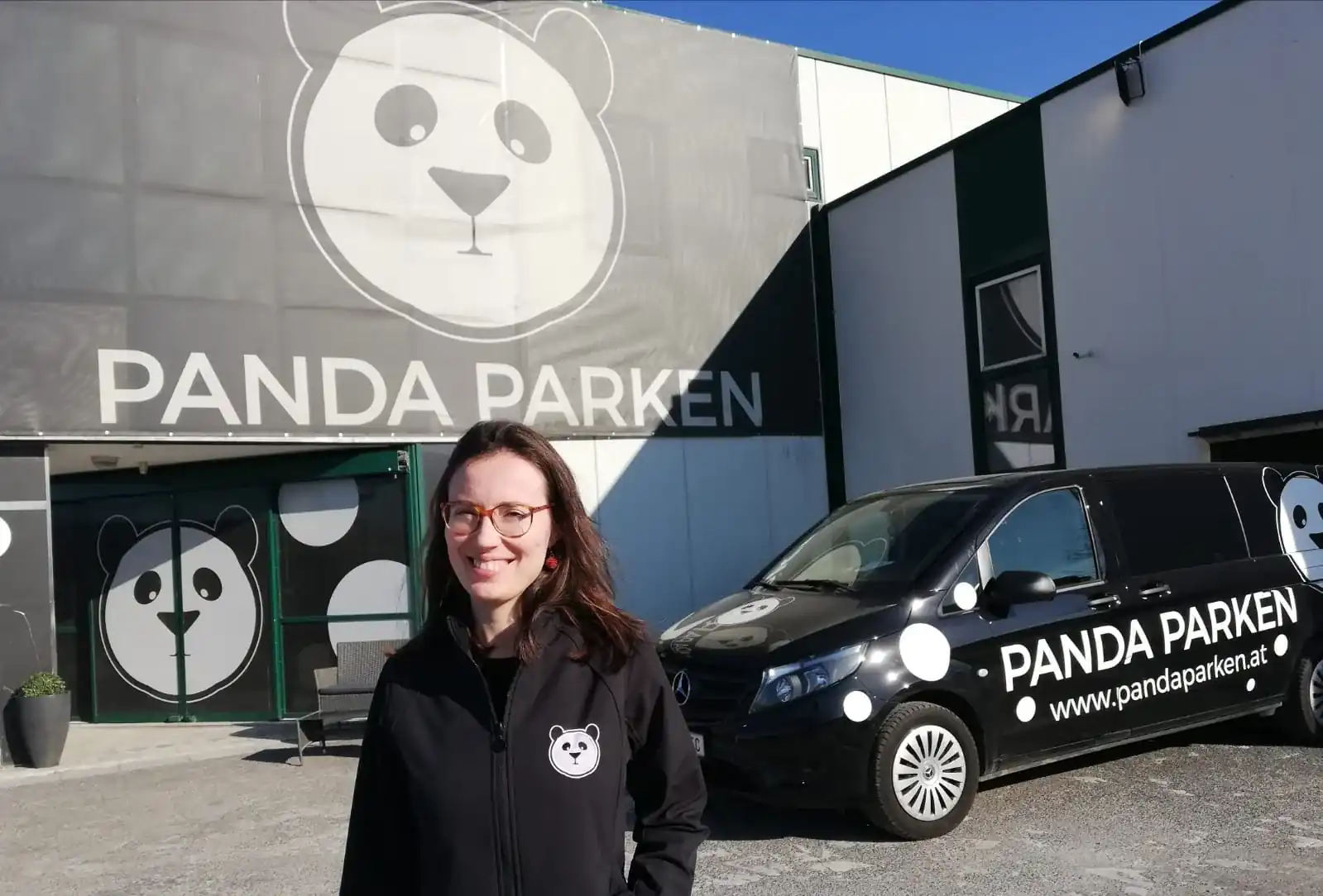 Bilder Von Panda Parken Flughafen Zürich Dübendorf pandaparken.ch
